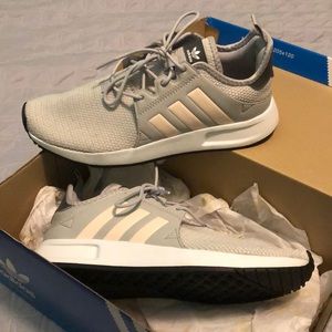 Adidas Sneakers